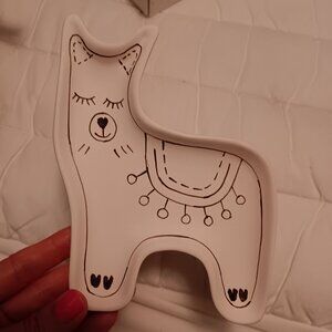 Llama Tray, like new
